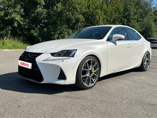 2018 Lexus IS 300 III Рестайлинг, белый, 3500000 рублей, вид 2