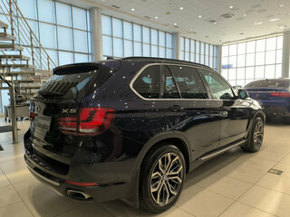 2017 BMW X5 25d III (F15), синий, 3250000 рублей, вид 5