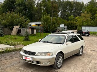 1997 Toyota Mark II Qualis VIII (X100), белый, 600000 рублей, вид 1