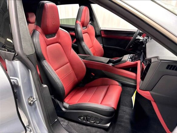 2026 Porsche Cayenne Turbo Electric Coupé IV, серебристый, 29935137 рублей - вид 20