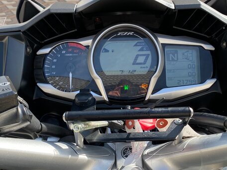 2015 Yamaha FJR1300, серый, 1120000 рублей, вид 3