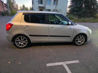 2013 Skoda Fabia II Рестайлинг, серый, 700000 рублей, вид 2