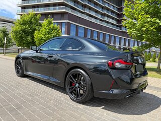 2023 BMW 2 серии M240i xDrive G42 Рестайлинг, чёрный, 4750000 рублей, вид 3