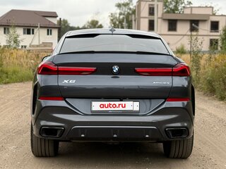 2021 BMW X6 40i III (G06), серый, 7650000 рублей, вид 4