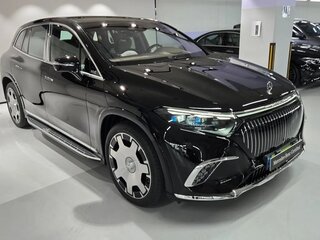 2026 Mercedes-Benz Maybach EQS SUV 680, чёрный, 29666666 рублей, вид 3
