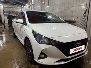2021 Hyundai Solaris II Рестайлинг, белый, 1265000 рублей, вид 4