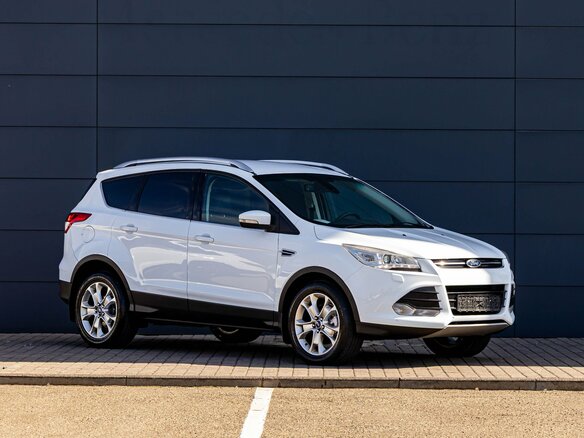 2016 Ford Kuga II, белый, 1195000 рублей - вид 2