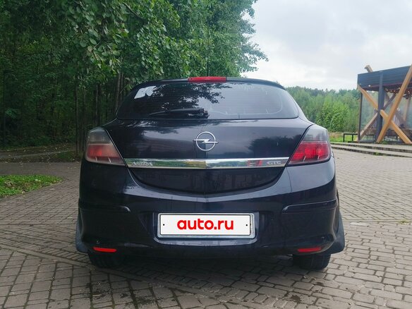 2008 Opel Astra GTC H Рестайлинг, чёрный, 330000 рублей - вид 5
