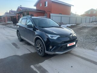 2017 Toyota RAV4 IV (XA40) Рестайлинг, чёрный, 1600000 рублей, вид 3
