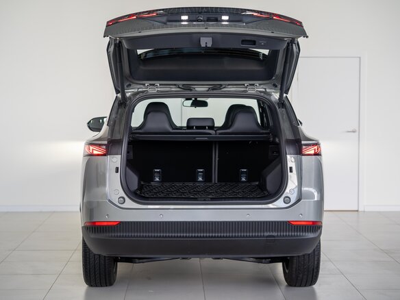 2026 Omoda C7, серебристый, 3099000 рублей - вид 5