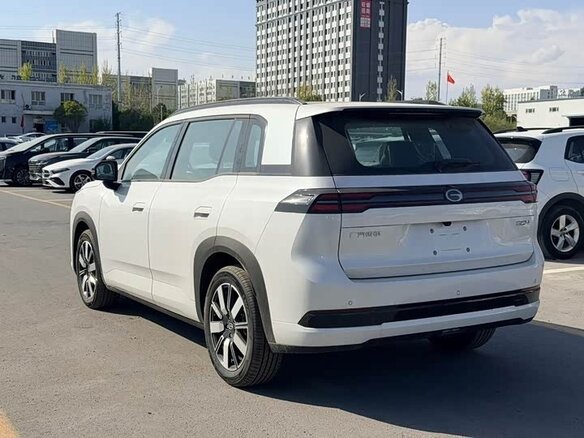 2026 GAC Trumpchi GS4 III, белый, 2200000 рублей - вид 3