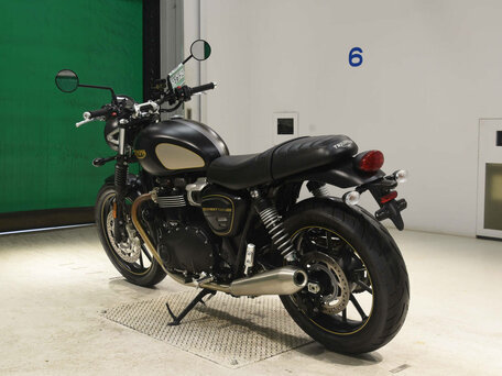 2021 Triumph Street Twin, чёрный, 820000 рублей, вид 2