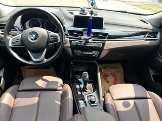 2021 BMW X2 sDrive20i I (F39), золотистый, 1720000 рублей, вид 4