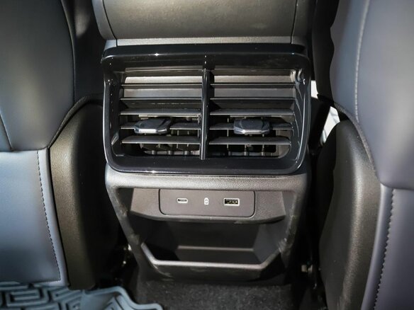 2026 Geely Atlas II, чёрный - вид 16