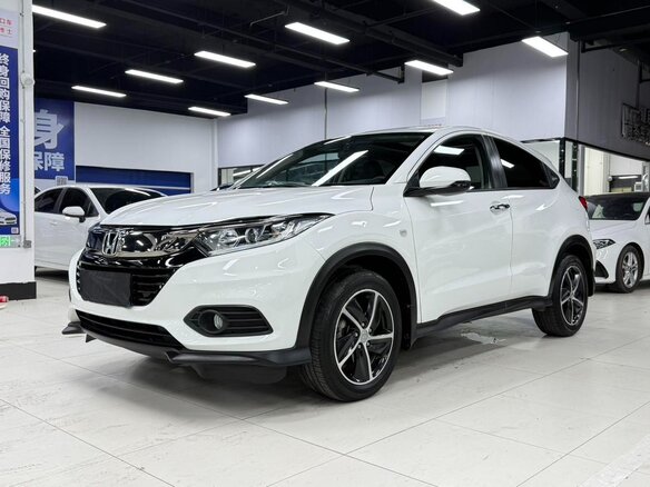 2022 Honda Vezel I Рестайлинг, белый, 1340000 рублей