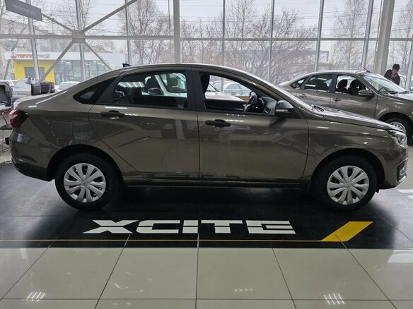 2026 Lada (ВАЗ) Vesta I Рестайлинг (NG), коричневый, 1601000 рублей - вид 4