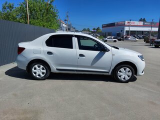 2017 Renault Logan II, белый, 459000 рублей, вид 4
