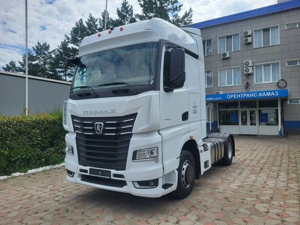 2026 КамАЗ 54901, чёрный - вид 9