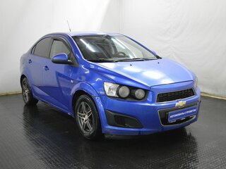 2013 Chevrolet Aveo II, синий, 350000 рублей, вид 3