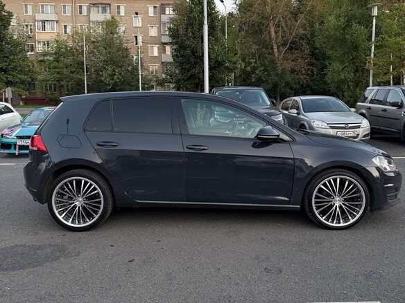 2013 Volkswagen Golf VII, серый - вид 1