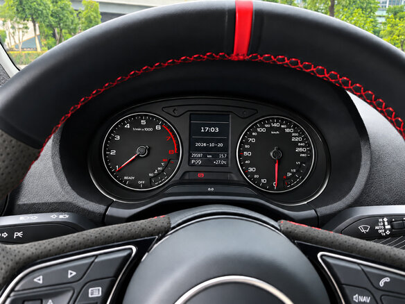 2023 Audi Q2 L 35 TFSI I Рестайлинг, серый, 1715000 рублей - вид 14