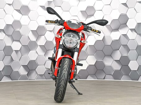 2009 Ducati Monster 696, красный, 429000 рублей, вид 5