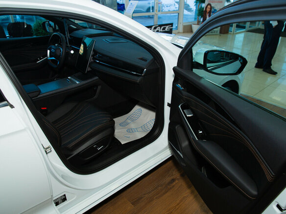 2026 Geely Preface I, белый - вид 14