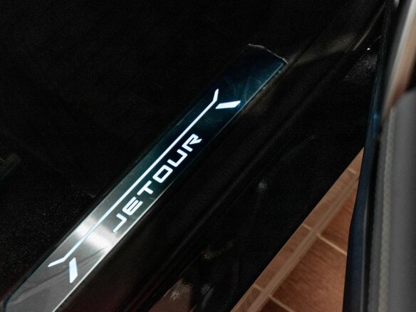 2026 Jetour X70+ I Рестайлинг, чёрный, 3069000 рублей - вид 22