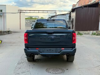 2026 Ram 1500 Crew Cab V Рестайлинг, синий, 9856000 рублей, вид 5