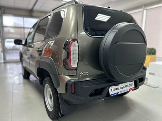 2026 Lada (ВАЗ) Niva Travel I Рестайлинг, коричневый, 1548000 рублей, вид 3