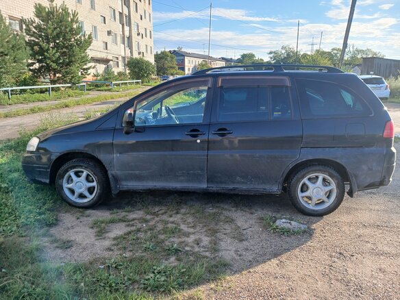 2000 Nissan Liberty, чёрный - вид 6