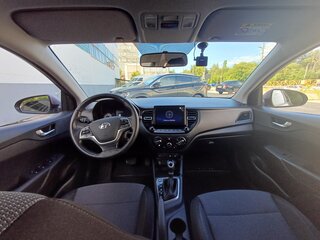 2021 Hyundai Solaris II Рестайлинг, коричневый, 1680000 рублей, вид 4