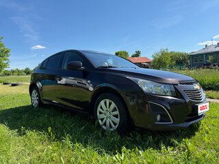 2013 Chevrolet Cruze I Рестайлинг, коричневый, 650000 рублей, вид 3
