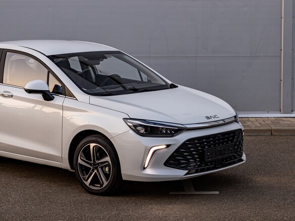 2025 BAIC U5 Plus, белый - вид 7