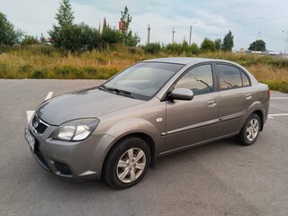 2011 Kia Rio II Рестайлинг, серебристый, 460000 рублей, вид 2