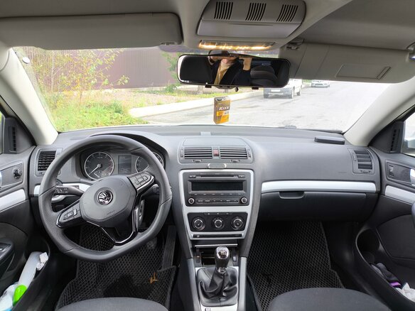 2011 Skoda Octavia II (A5) Рестайлинг, серебристый, 800000 рублей - вид 6