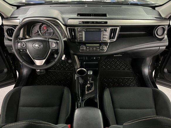 2015 Toyota RAV4 IV (XA40), коричневый, 1935000 рублей - вид 14
