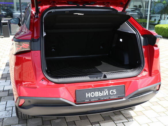 2026 Omoda C5 II, красный - вид 8