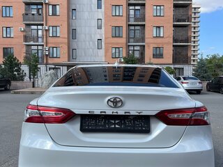 2020 Toyota Camry VIII (XV70), белый, 2300000 рублей, вид 5