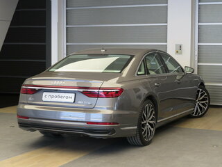 2022 Audi A8 60 TFSI e IV (D5) Рестайлинг, серый, 11599000 рублей, вид 2