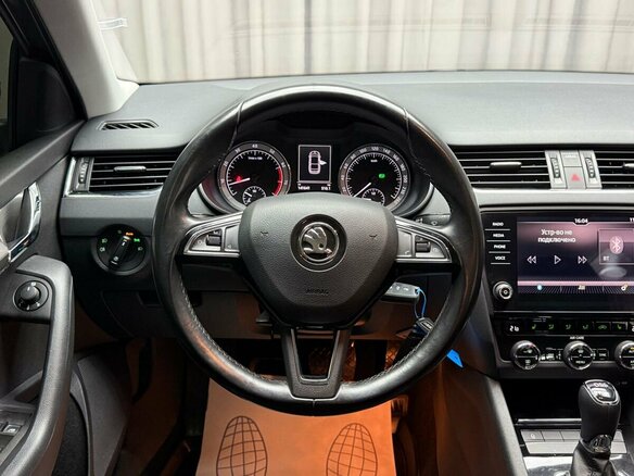 2017 Skoda Octavia III (A7) Рестайлинг, серый, 1799000 рублей - вид 18