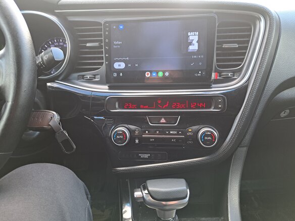 2014 Kia Optima III Рестайлинг, серебристый, 1100000 рублей - вид 16