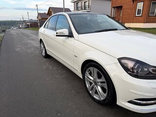 2011 Mercedes-Benz C-Класс 200 III (W204) Рестайлинг, белый, 1400000 рублей, вид 5