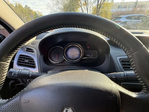 2013 Renault Fluence I, чёрный, 429000 рублей - вид 9