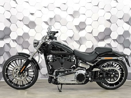 2026 Harley-Davidson Breakout, чёрный, 3199000 рублей, вид 4
