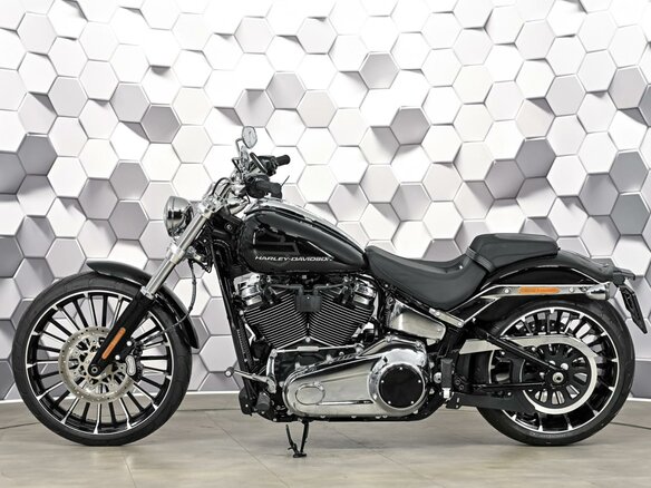 2026 Harley-Davidson Breakout, чёрный, 3199000 рублей - вид 3