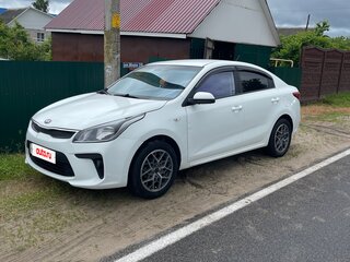 2018 Kia Rio IV, белый, 850000 рублей, вид 2
