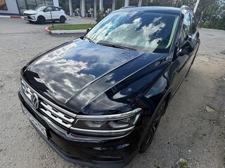 2019 Volkswagen Tiguan II, чёрный, 2800000 рублей, вид 2