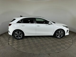 2018 Kia Ceed III, белый, 1830000 рублей, вид 4