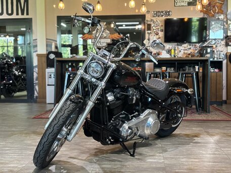 2024 Harley-Davidson Softail Standard, чёрный, 1890000 рублей, вид 1